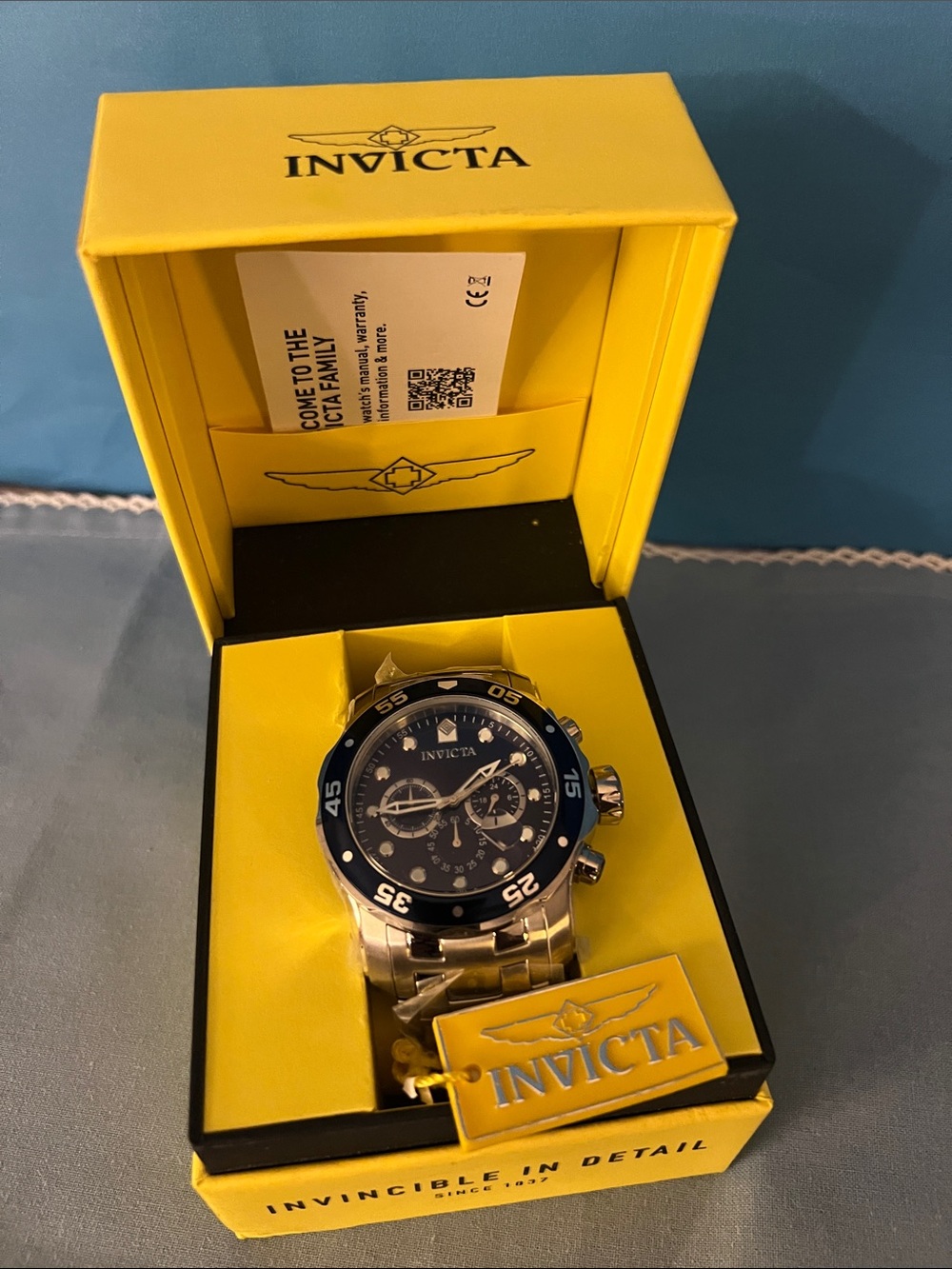 Invicta Men's Pro Diver Watch in Black & Silver Case & Band, Model 0070